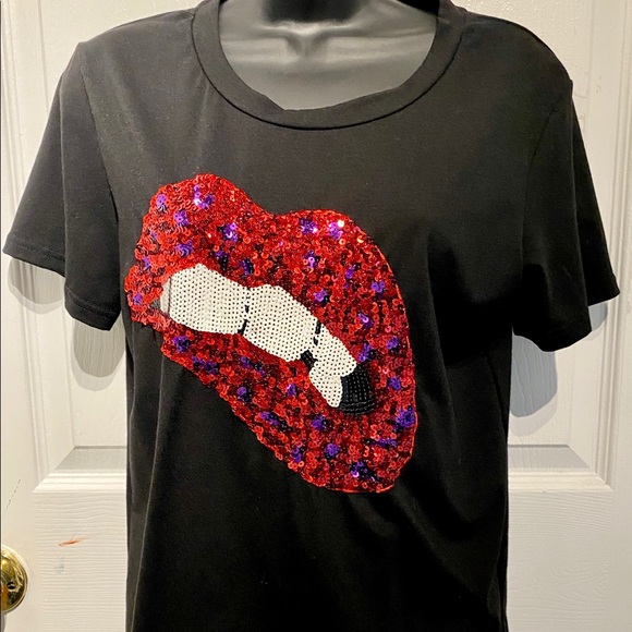 Sequin “Lips” T-shirt - Picture 1 of 1
